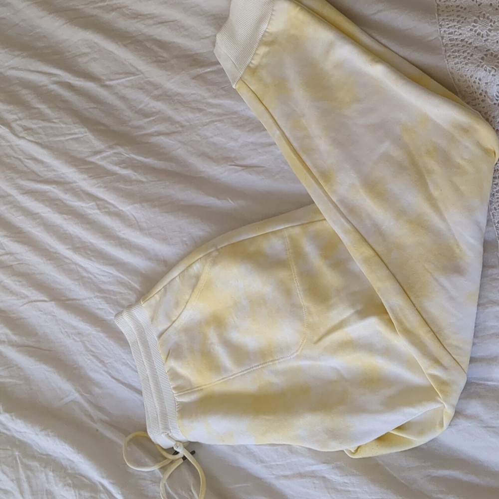 Stars Above Yellow Sweatpant Joggers | Size S